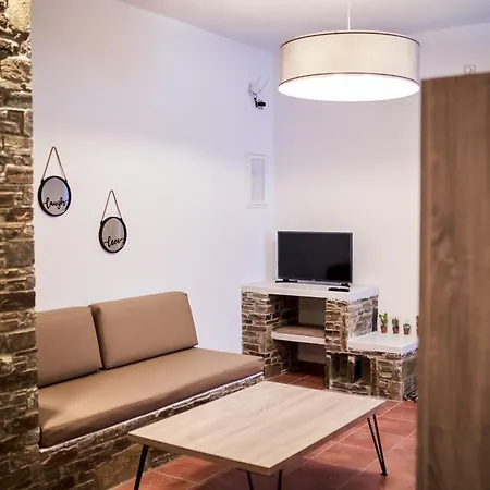Thermia Kaga Kythnosuites * Mérichas