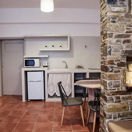 Thermia Kaga Kythnosuites * Mérichas